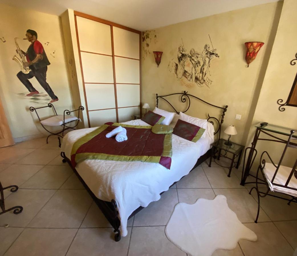 Le Rif Hotel Puygiron Eksteriør billede