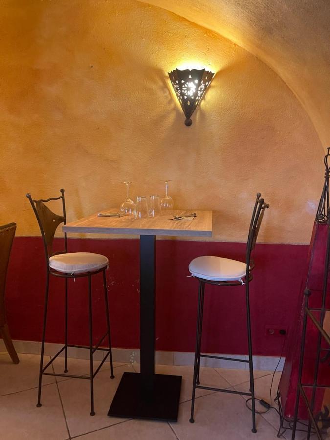Le Rif Hotel Puygiron Eksteriør billede